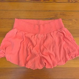 American Eagle Coral Flowy Shorts